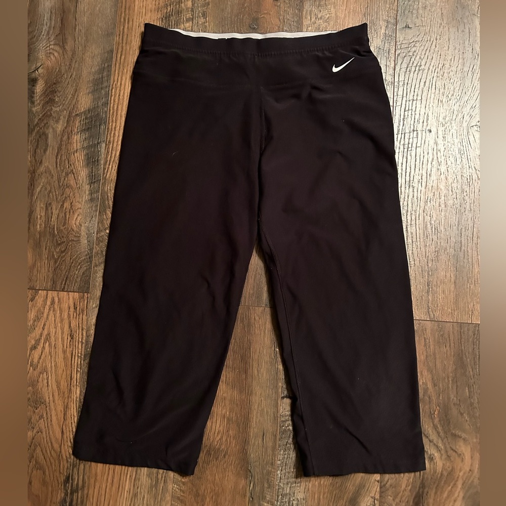 Cropped Nike leggings size large